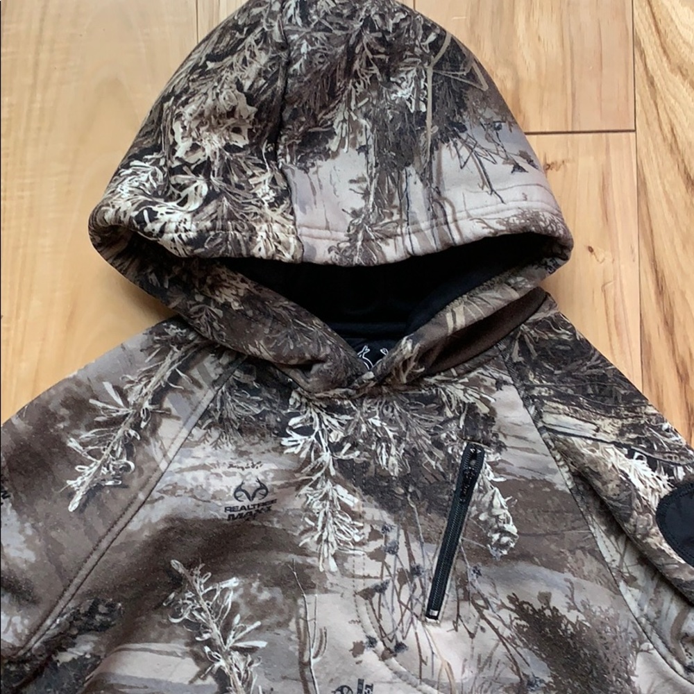 Boys M (8) Realtree hoodie